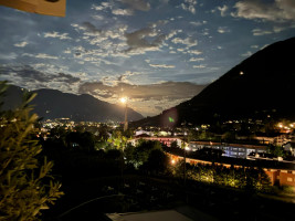 Algund in der Nacht
