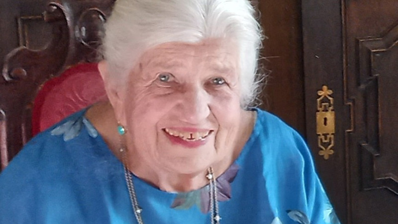 Erika im Schloss Buchenau im September 2026